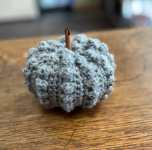 Load image into Gallery viewer, Crochet Pumpkin Class - September 28th
